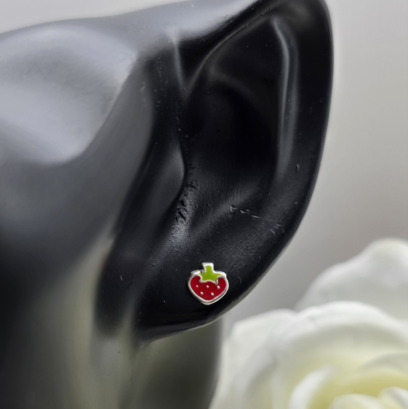 ❤️ STRAWBERRY STUD EARRINGS - Picture 4 of 4
